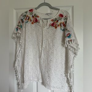 JoyJoy Boho floral poncho top
